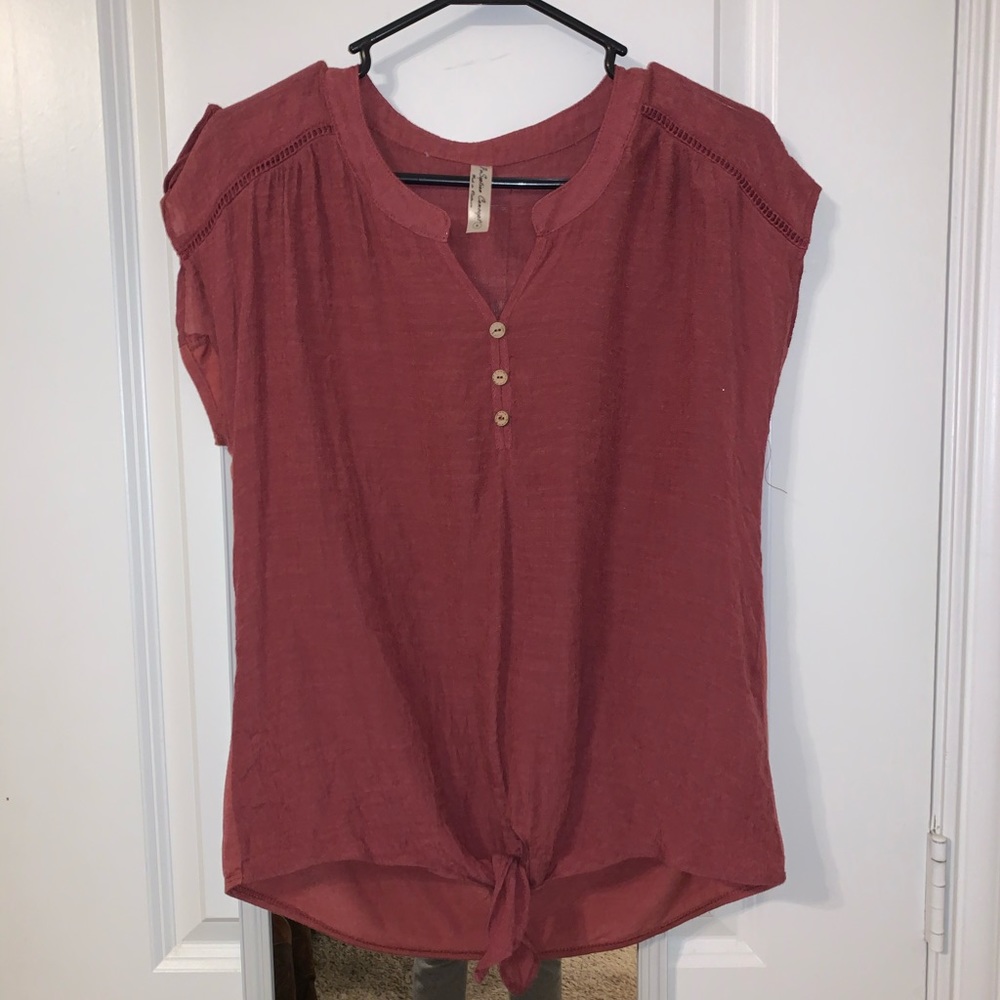 Perception concept top! 3/$14 OR 4/$17!!